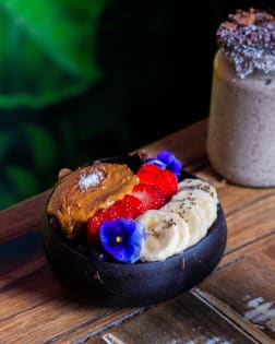 Profitable Elwood Cafe - Staff-Operated, Minimal Owner Involvement