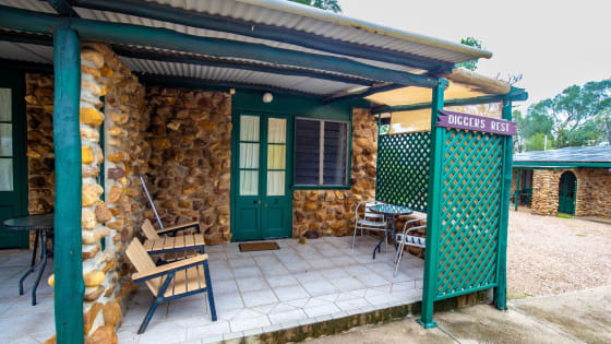 Sapphire Caravan & Cabin Park - Established Park in a Renowned Outback Tourism Region