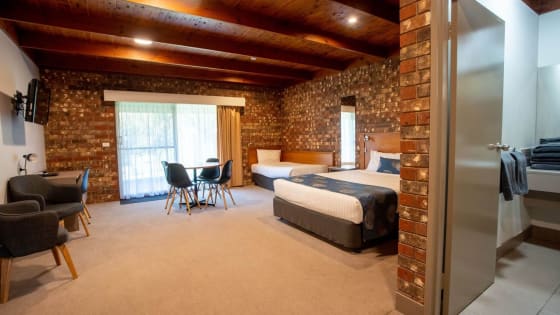Cadell on the Murray -  Riverfront Motel Resort – Refurbished &  Secure Long Lease