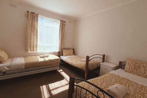 UNDER OFFER - Court House Hotel, Jamieson
