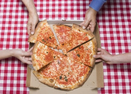 Pizza Hut Franchise. Gold Coast. Mostly Under Management. Very Cheap Rent! Exclusive Listing.