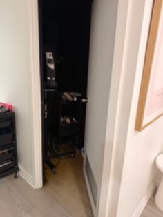 Hair Salon Glenelg for sale