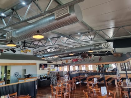 National Restaurant Franchise Opportunity. Excellent Net Profit Estabishment.