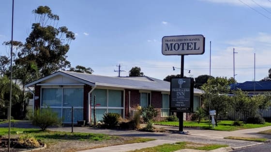 High-Exposure Regional Motel on Prime Western Highway Site