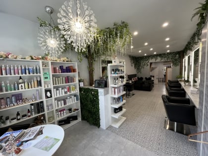 Hair and Beauty Salon with expansion options