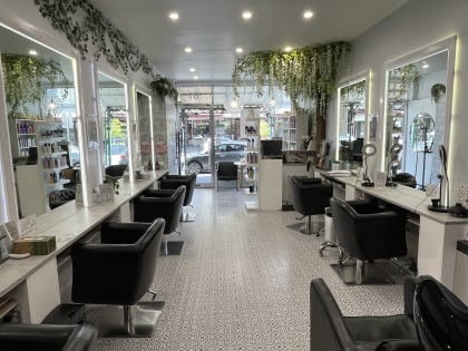Hair and Beauty Salon with expansion options