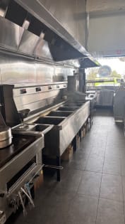 Open to all offers! Must sell busy fish & chips shop in Somerville [2509142]