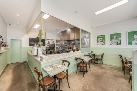 CASUAL AND ADAPTABLE ADELAIDE HILLS RESTAURANT/CAFE