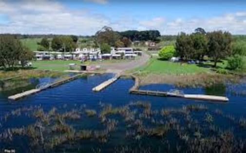 GUARANTEED INCOME - LAKE PURRUMBETE HOLIDAY PARK WITH