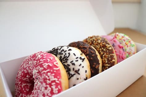 Fully managed Franchise Donut Shop South East Shopping Centre Ref: 1492