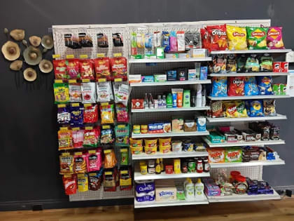 HIGH-EXPOSURE CAFE & CONVENIENCE BUSINESS IN PRIME LOCATION