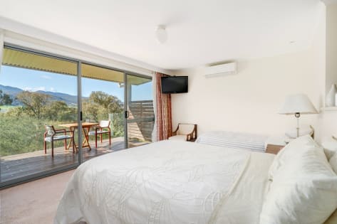 Queen's Cottage, Khancoban – Where the Murray & Snowy Mountains Lifestyle Meet