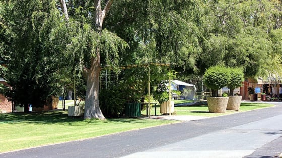 Numurkah Caravan Park –Freehold residence plus leasehold business