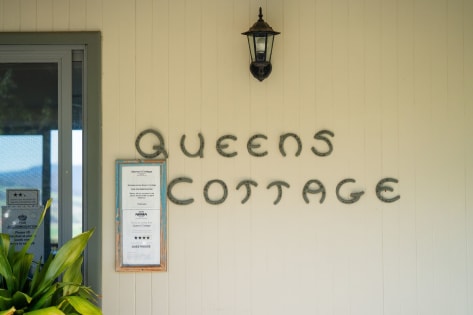 Queen's Cottage, Khancoban – Where the Murray & Snowy Mountains Lifestyle Meet