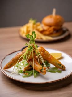 Bar dining and take-away or have a friendly drink with a full licence.