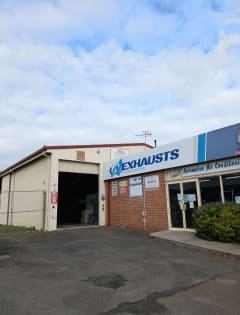 FOR SALE: FREEHOLD MECHANICAL WORKSHOP - FULLY EQUIPPED & READY TO OPERATE