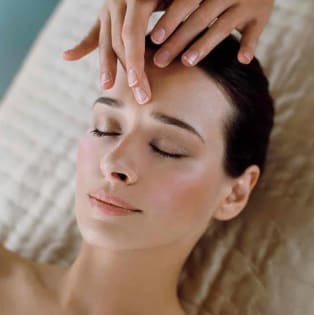 THRIVING SKINCARE & BEAUTY CLINIC – OVER 30 YEARS OF SUCCESS | EXCELLENT PROFIT | STUNNING FIT OUT