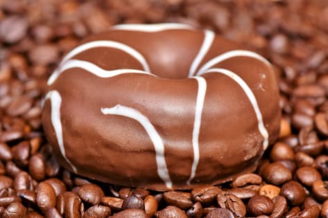 Fully managed Franchise Donut Shop South East Shopping Centre Ref: 1492