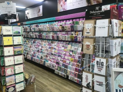 PREMIUM GLADSTONE SHOPPING CENTRE NEWS/TATTS AGENCY BUSINESS FOR SALE