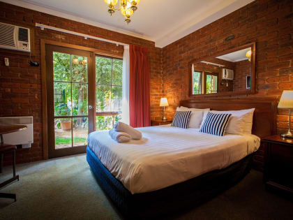 AN OUTSTANDING BUSINESS IN A BEAUTIFUL PART OF VICTORIA - 2873ML