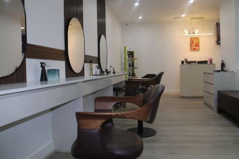 RARE FIND - Truganina's Premier Turnkey Beauty Destination!