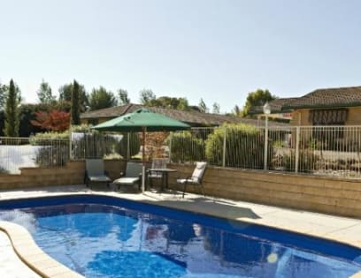 Leasehold for Sale in Young