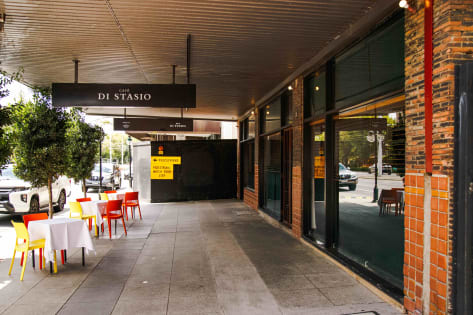 ​CAFÉ + BAR DI STASIO - ST KILDA
