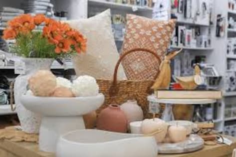 OUTSTANDING AND SUPERB LIFESTYLE CLOTHING GIFTS & ACCESSORIES BUSINESS PEEL REGION WA