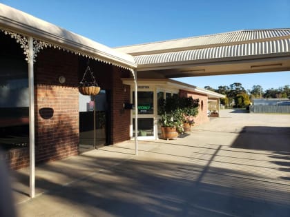 SECURE LEASE, BOOMING AREA AND MAKING MONEY WITH DEVELOPMENT HAPPENING IN AREA  - 89ML