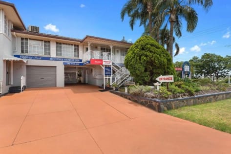 Freehold or Leasehold Motel for Sale in Toowoomba QLD, $1,400,000- new 30-year lease.
