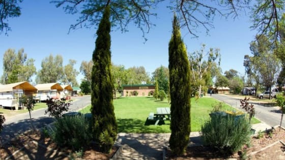 Numurkah Caravan Park –Freehold residence plus leasehold business