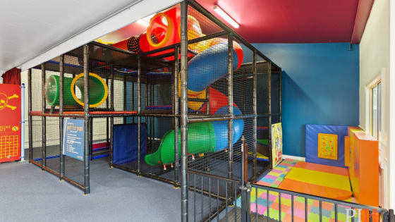 Phillip Island – Resort & Café with Growth Potential