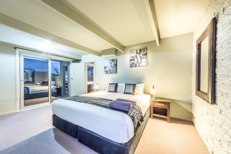 BY MOTEL ROOM, ONE OF THE TOP REGIONAL EARNERS - 2468ML