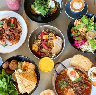 ​CAFE - TAKING $18000PW. 2.20PM CLOSE.   PROFESSIONALLY DESIGNED & BUILT. $1040PW RENT