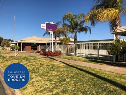 SECURE LEASE, BOOMING AREA AND MAKING MONEY WITH DEVELOPMENT HAPPENING IN AREA  - 89ML