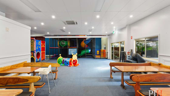 Phillip Island – Resort & Café with Growth Potential