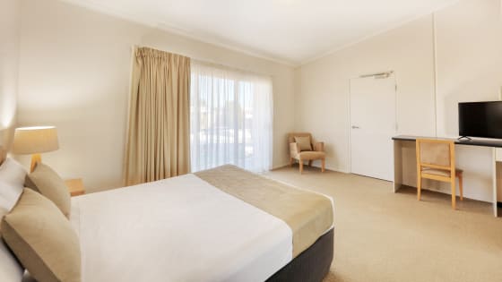 EXPRESSION OF INTEREST. Freehold or Leasehold Motel for Sale in Capella (Capella Coach Inn)