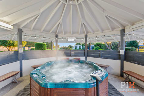 Phillip Island Family Resort Cowes for Sale