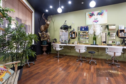 PROFITABLE HAIRDRESSING SALON IN THE HEART OF BEECHWORTH