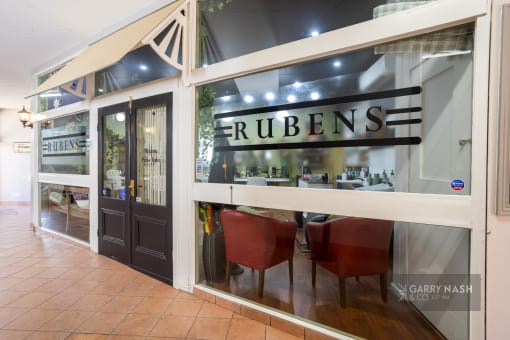 PROFITABLE HAIRDRESSING SALON IN THE HEART OF BEECHWORTH