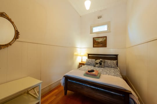 LEASEHOLD - Moyhu Hotel, VIC - 1P0514