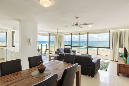 Absolute Beachfront Management Rights - Surfers Paradise Icon | Resort Brokers ID : MR009253