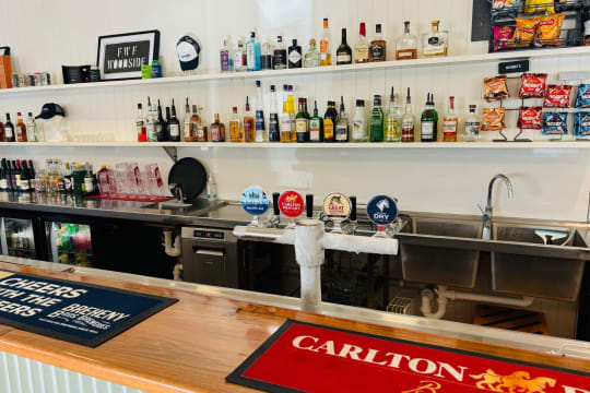 UNDER OFFER – Woodside Beach Hotel