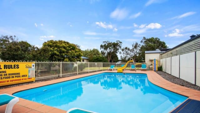 Phillip Island – Resort & Café with Growth Potential