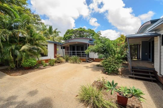 Freehold or Leasehold Motel for Sale in Gladstone