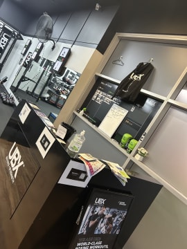 Alk4lesdjh0uwxyiwpd7