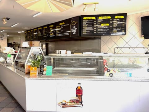 LEASEHOLD - Lavi Fish & Chips - 1P0604