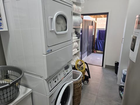 A NEW MOTEL THAT TICKS ALL THE BOXES - 2870ML