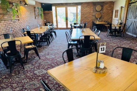 Priced Reduced - The Farmers Arms Hotel