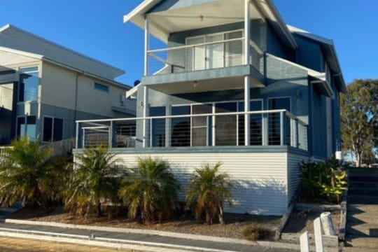 Allawah Caravan Park - set on approximately 9.47 acres of Residential 1 zoned land